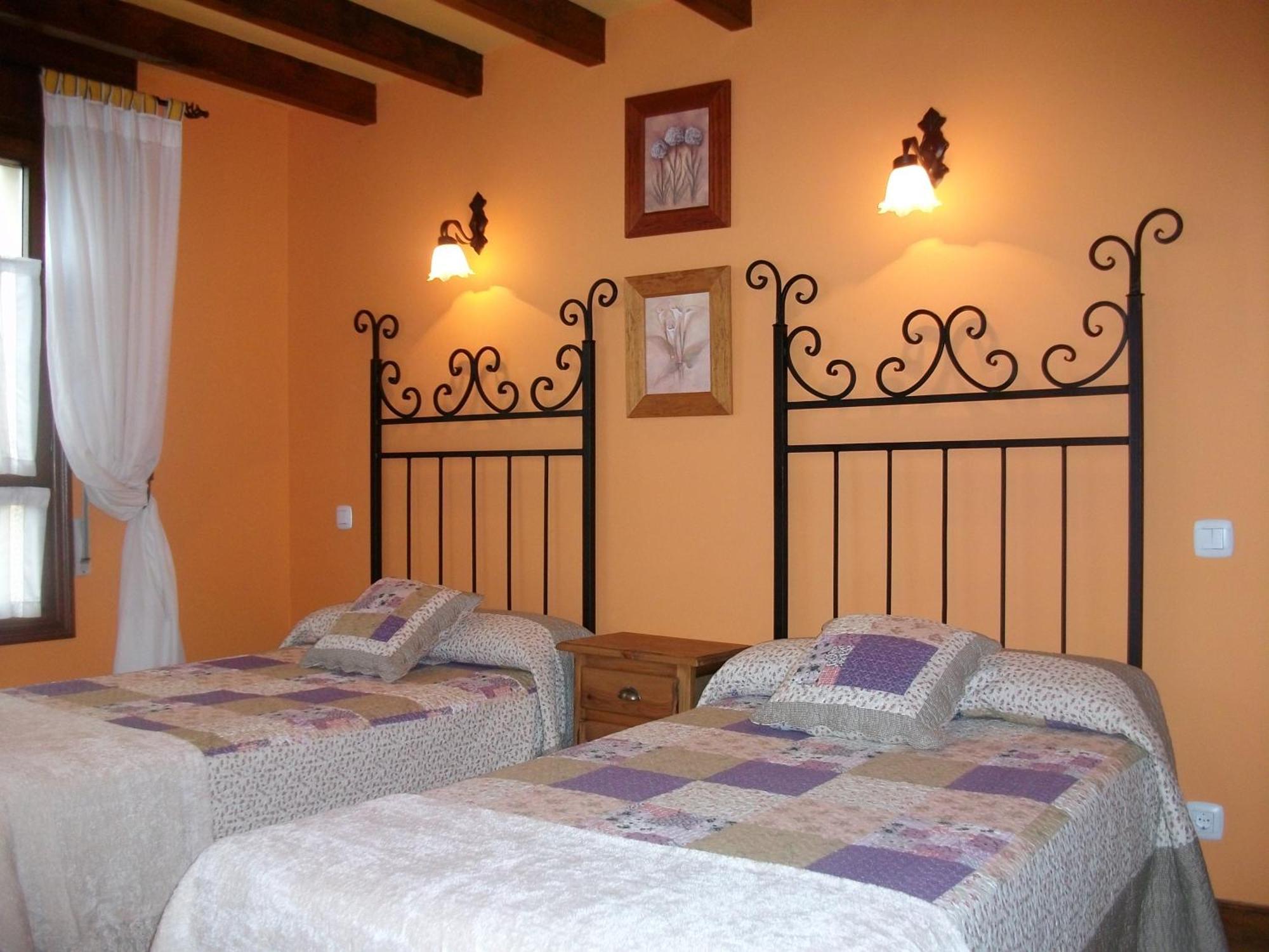 Casa De Labranza Ría De Castellanos Pensión